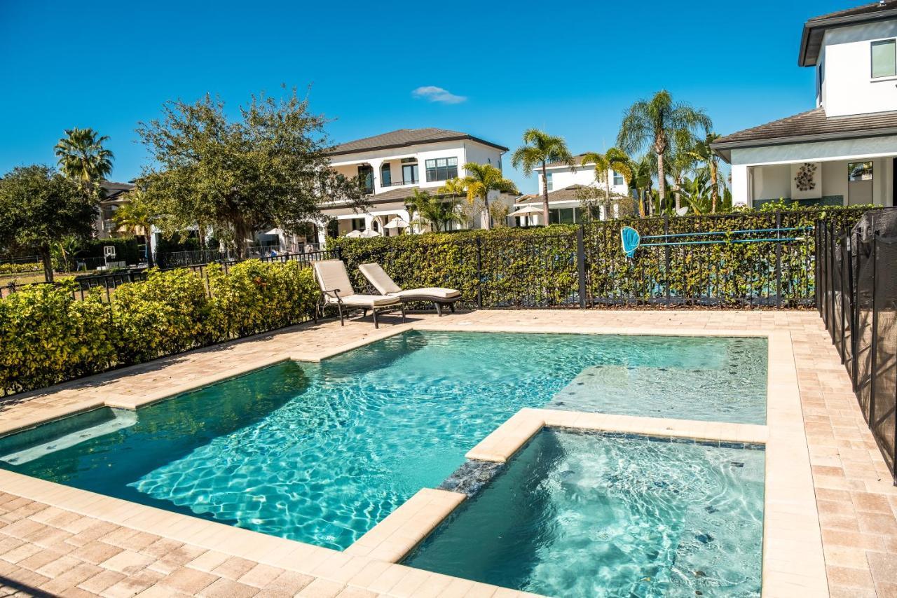 Lake Front Luxury Estate Reunion Resorts Near Disney World Kissimmee Exterior foto