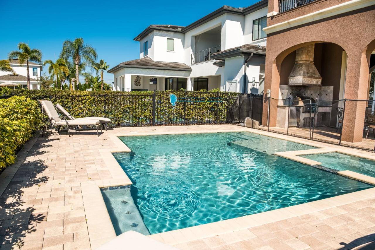 Lake Front Luxury Estate Reunion Resorts Near Disney World Kissimmee Exterior foto