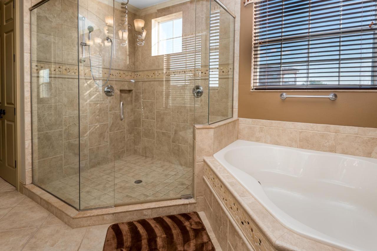 Lake Front Luxury Estate Reunion Resorts Near Disney World Kissimmee Exterior foto